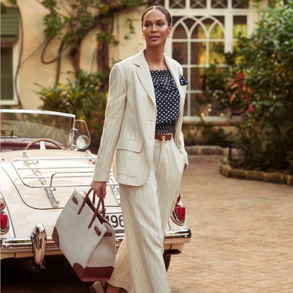 Lauren Ralph Lauren Handbags - Ralph Lauren Canvas and Brown Leather Tote
Perfect for your Laptop 💻